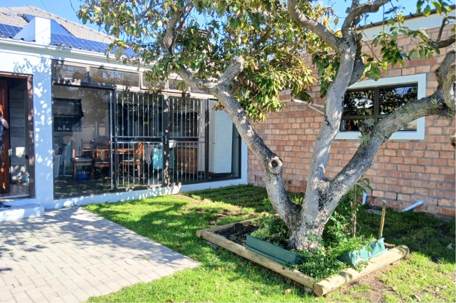 To Let 3 Bedroom Property for Rent in Lochnerhof Western Cape